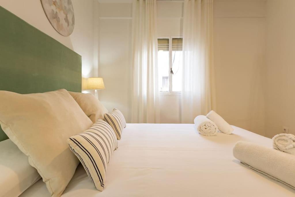 Bustos Tavera Suite เซบีญา ภายนอก รูปภาพ